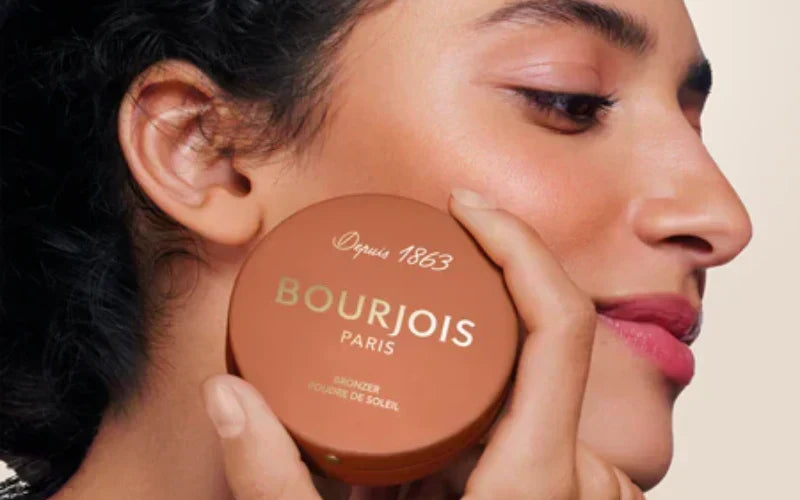 Comment bien placer son bronzer pour un effet naturel ?
