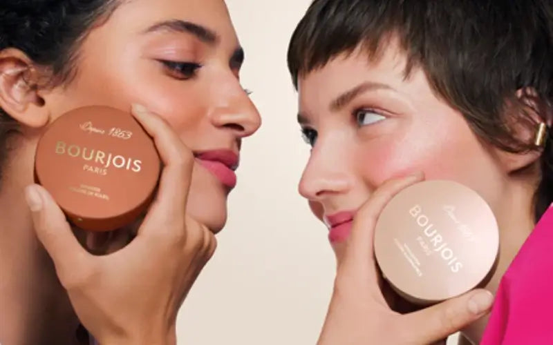 Peau grasse ? Toutes nos astuces pour bien se maquiller