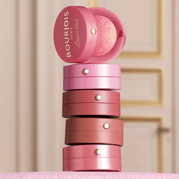 Empilement de blushs rose La Petite Boîte Ronde Bourjois